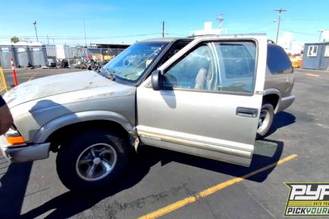 Photo of 2002 Chevrolet Blazer