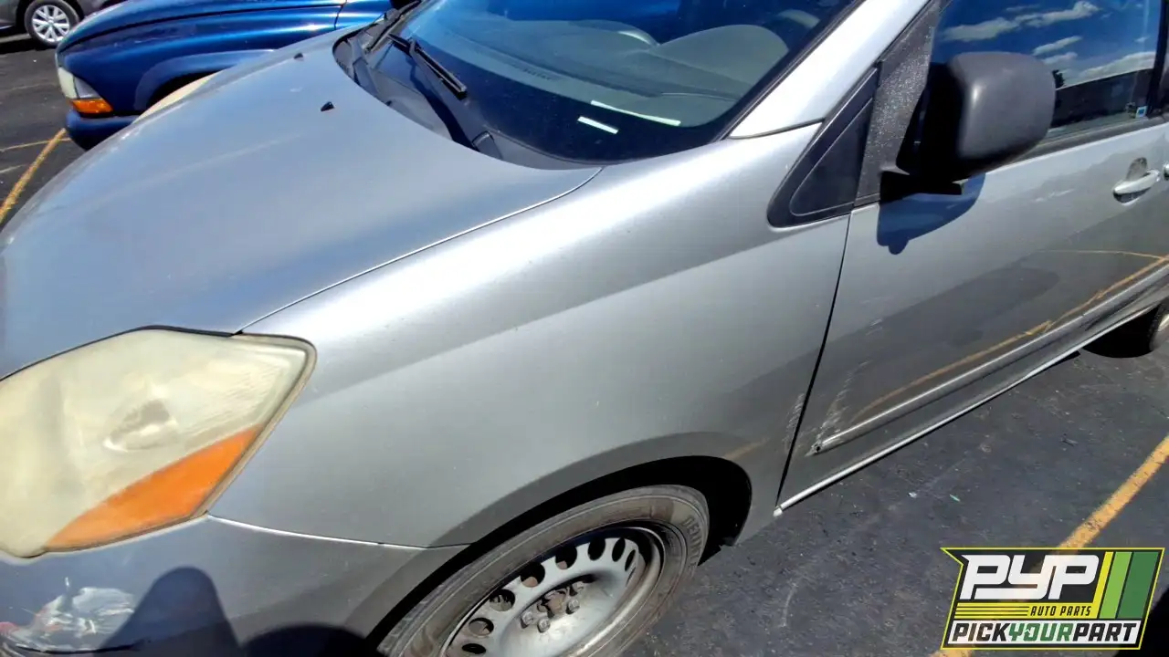 Photo of 2006 Toyota Sienna