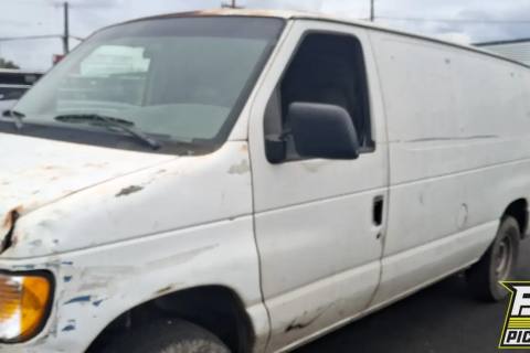 Photo of 1999 Ford E-150 Econoline