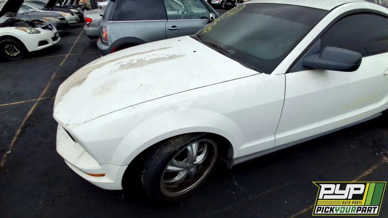 Photo of 2005 Ford Mustang