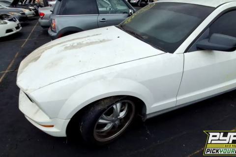 Photo of 2005 Ford Mustang