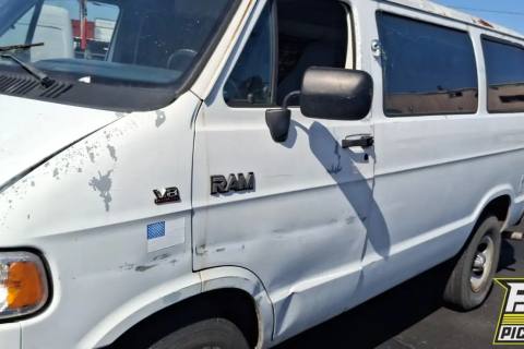 Photo of 1995 Dodge B1500