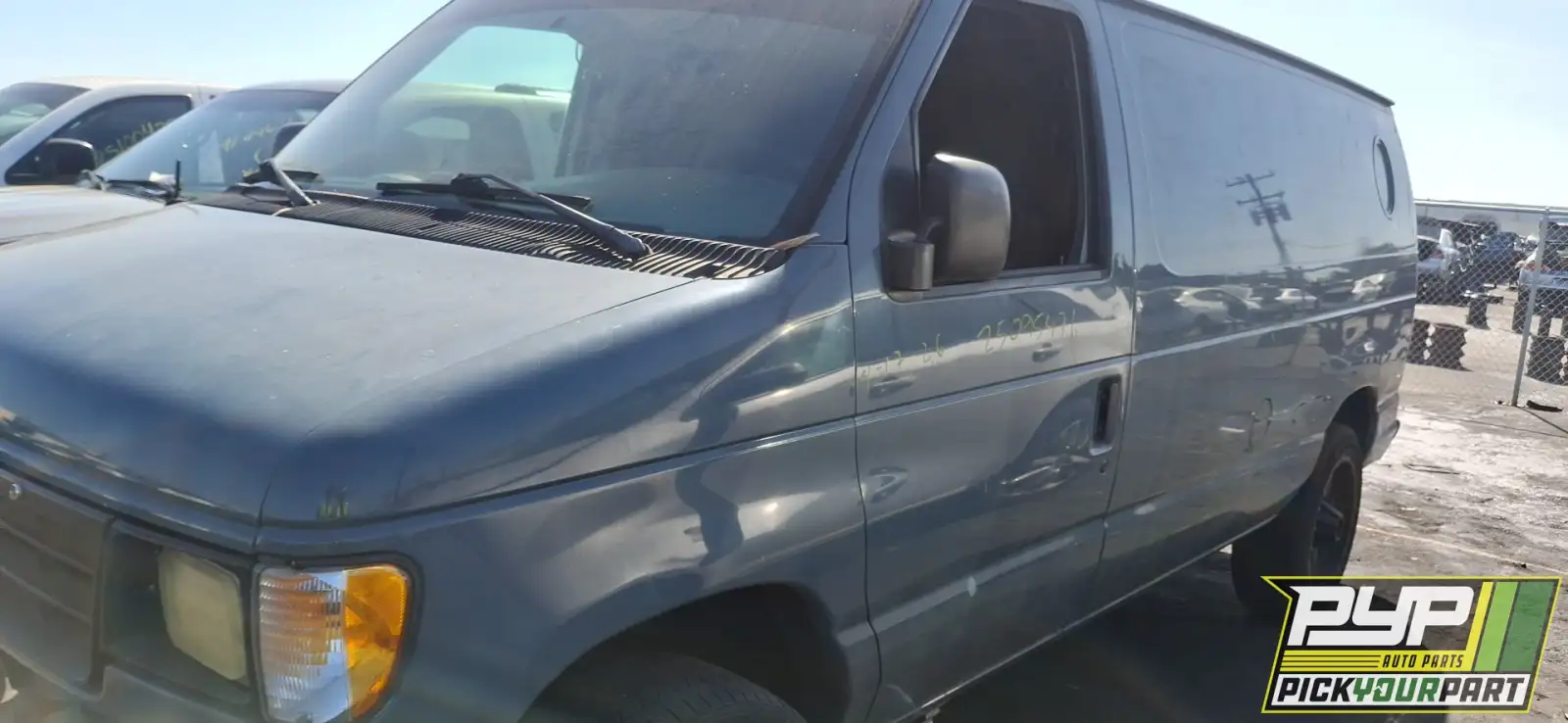 Photo of 1996 Ford E-250 Econoline