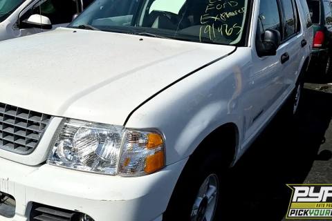 Photo of 2005 Ford Explorer