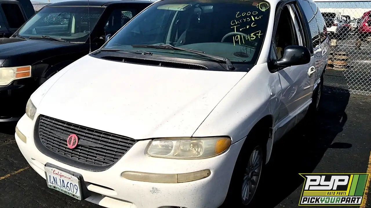 Photo of 2000 Chrysler Town & Country
