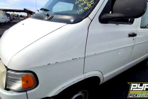 Photo of 2002 Dodge Ram 2500 Van