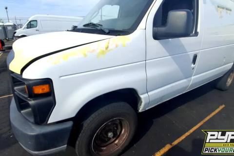 Photo of 2010 Ford E-350 Super Duty
