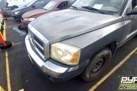 Photo of 2005 Dodge Dakota