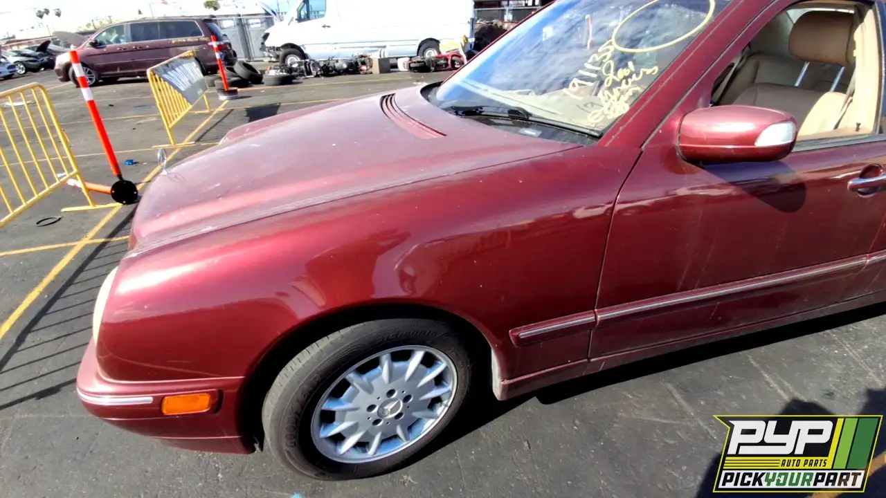 Photo of 2001 Mercedes-Benz E320