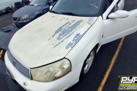 Photo of 2003 Saturn L200