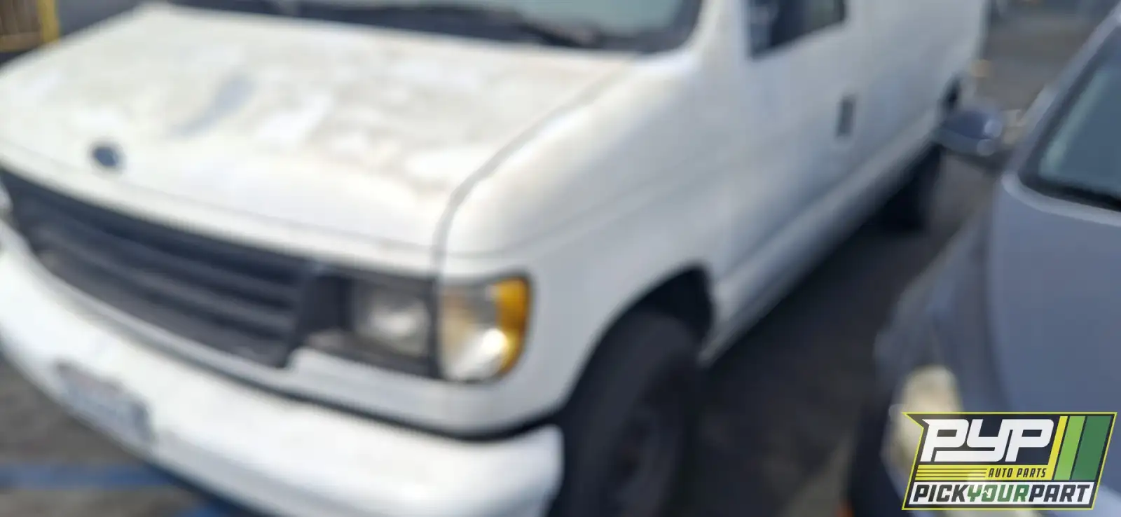 Photo of 1995 Ford E-150 Econoline