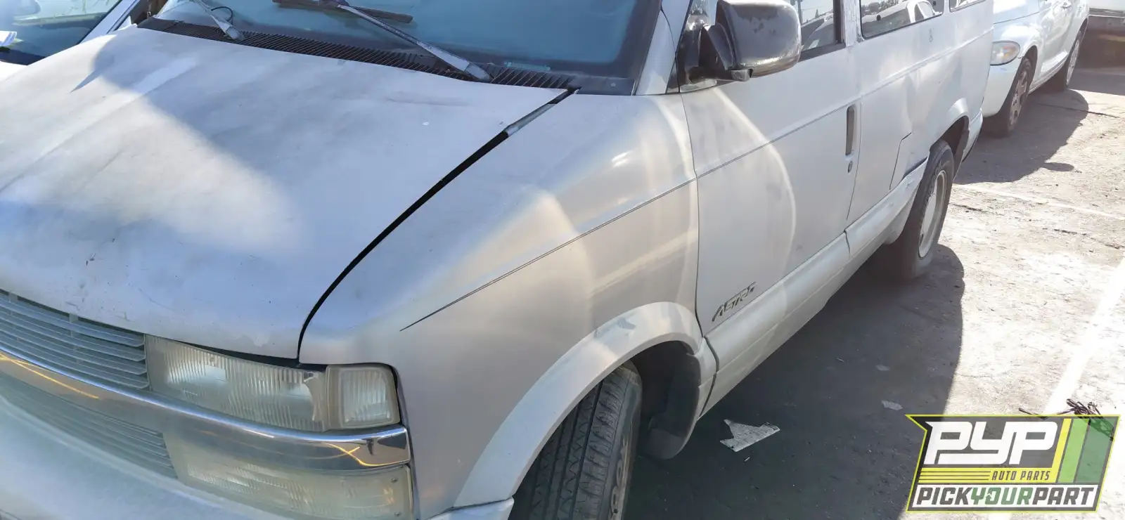 Photo of 1999 Chevrolet Astro