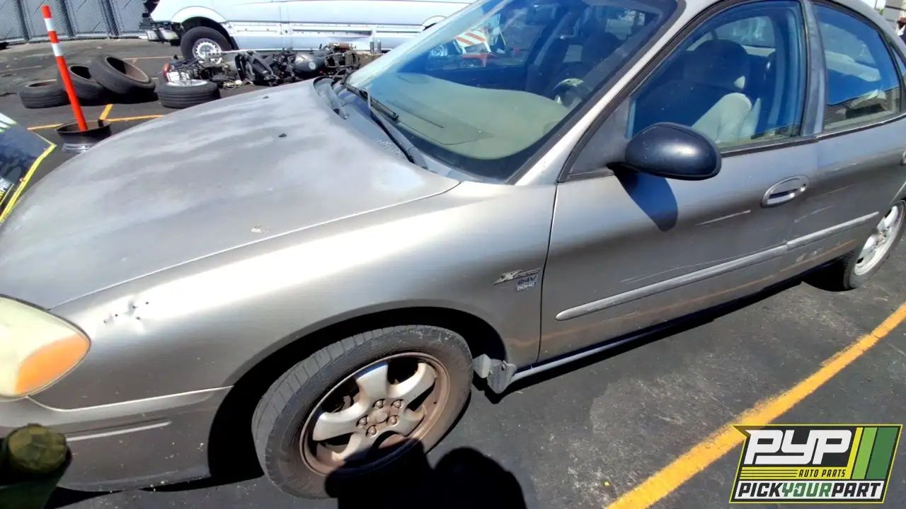 Photo of 2004 Ford Taurus