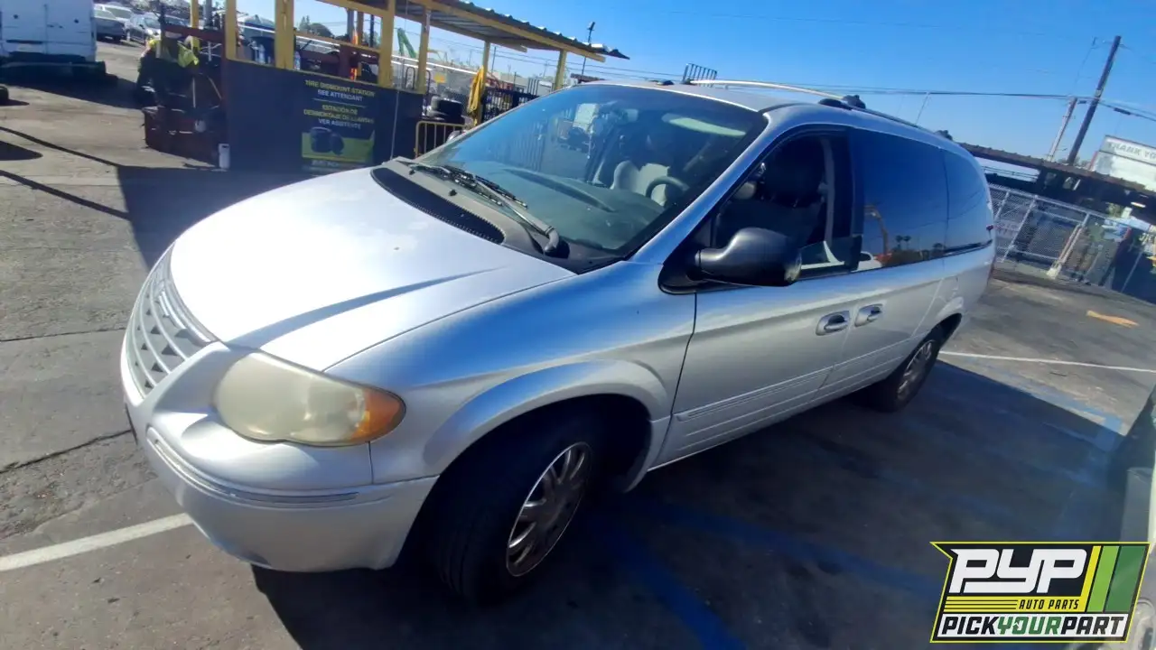 Photo of 2006 Chrysler Town & Country