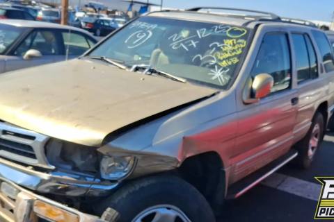 Photo of 1997 Nissan Pathfinder