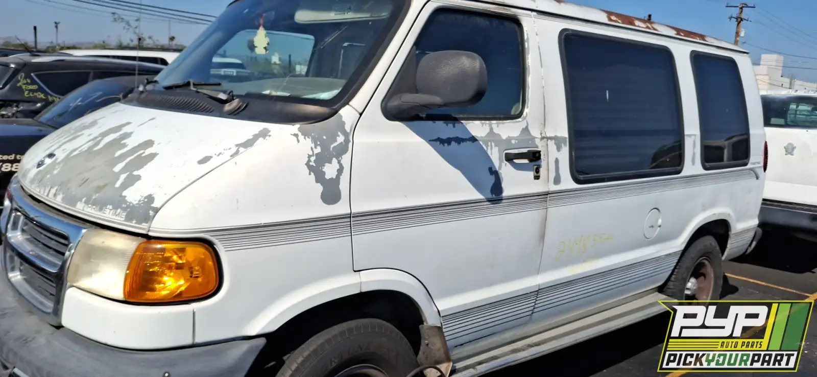 Photo of 1999 Dodge Ram 1500 Van