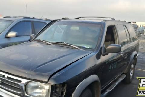 Photo of 1998 Nissan Pathfinder