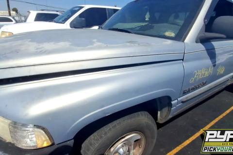 Photo of 2001 Dodge Ram 1500