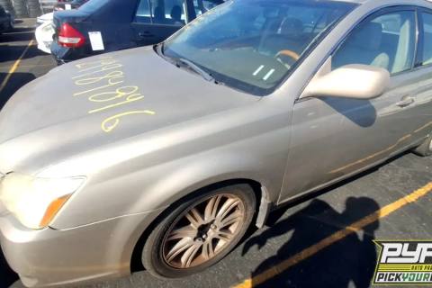 Photo of 2005 Toyota Avalon