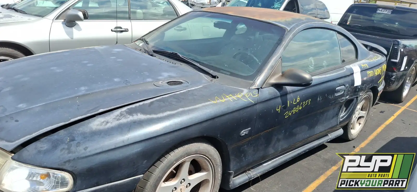 Photo of 1998 Ford Mustang