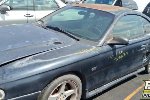 Photo of 1998 Ford Mustang