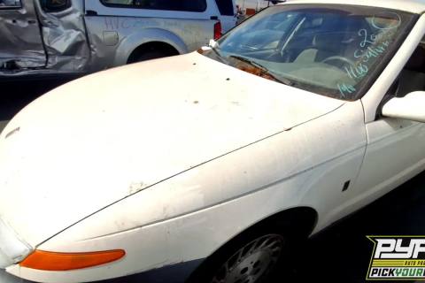 Photo of 2002 Saturn L100