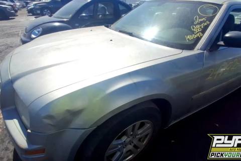 Photo of 2005 Chrysler 300