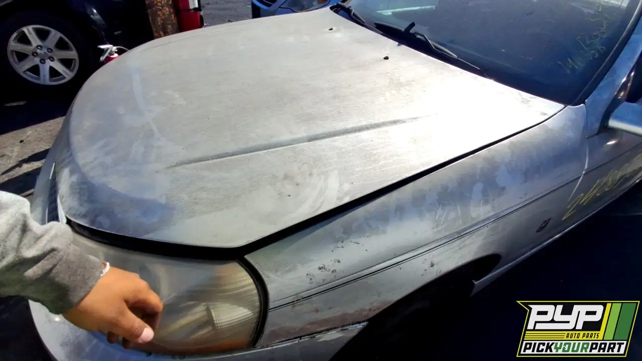 Photo of 2003 Saturn L200