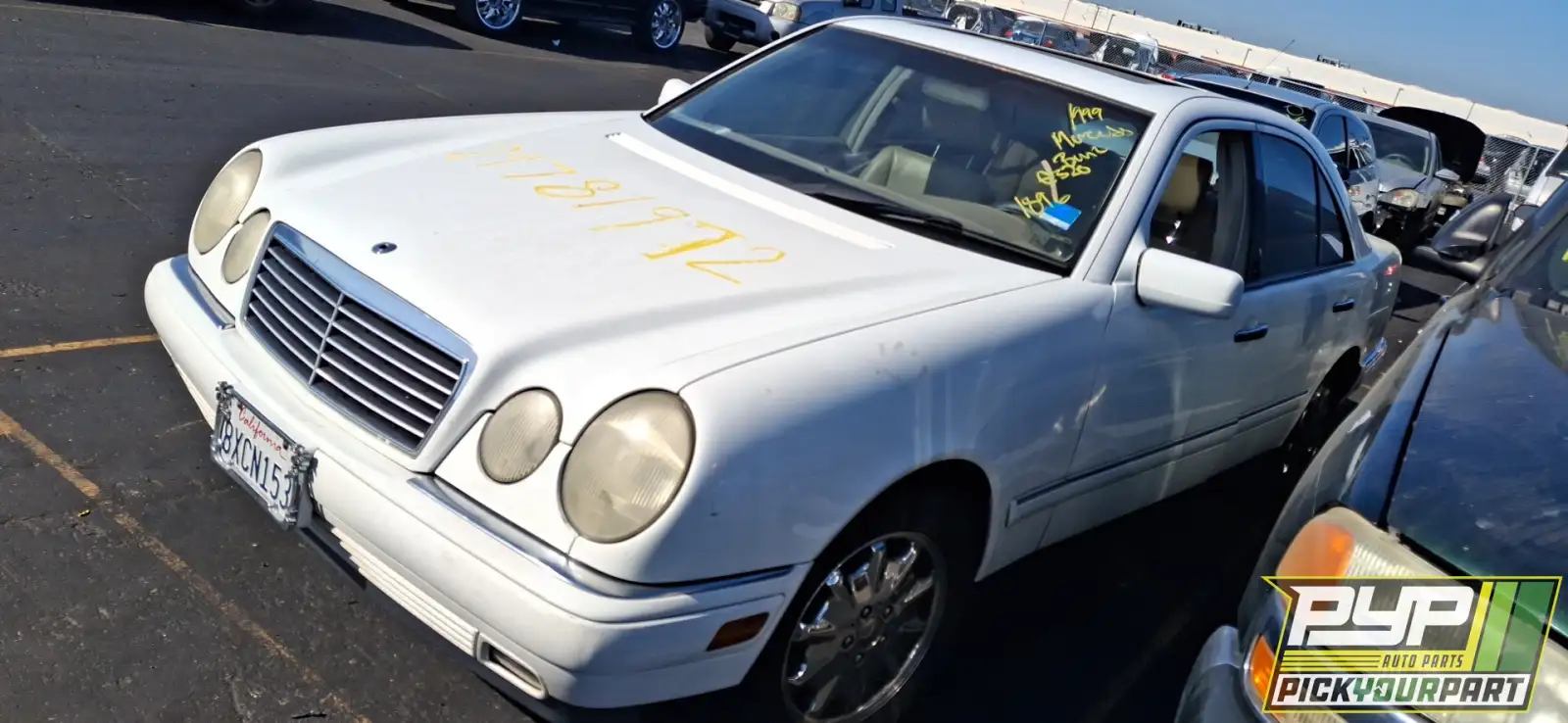 Photo of 1999 Mercedes-Benz E320