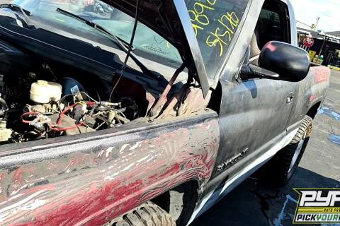 Photo of 2001 Dodge Ram 1500