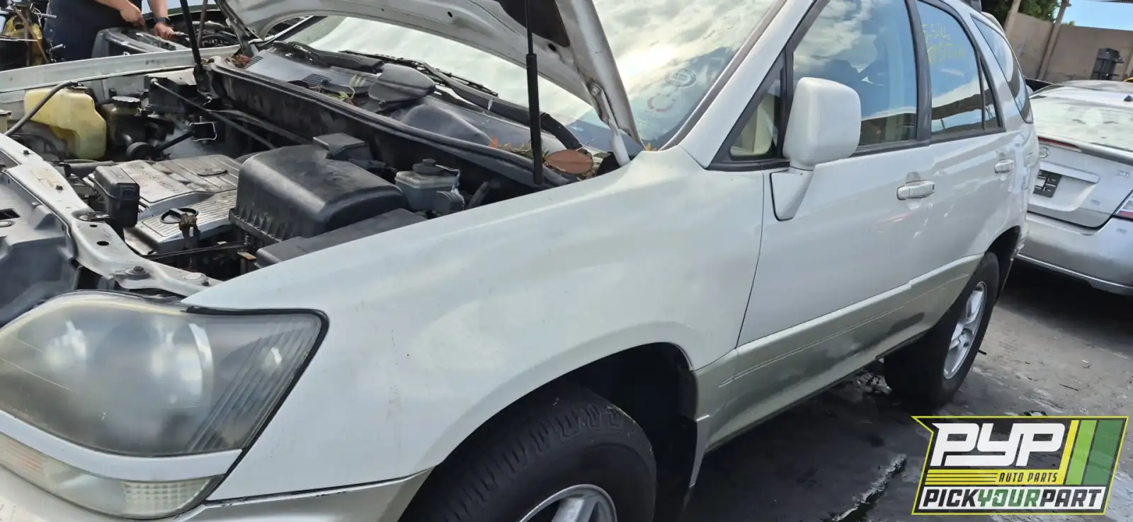 Photo of 1999 Lexus Rx300