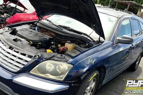 Photo of 2004 Chrysler Pacifica