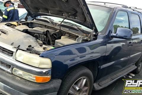 Photo of 2002 Chevrolet Suburban 1500