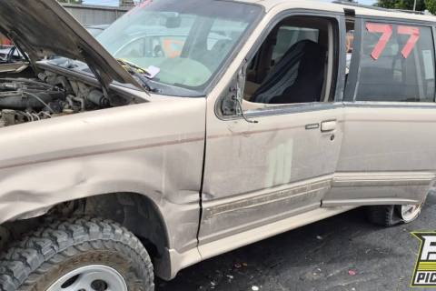 Photo of 1998 Ford Explorer