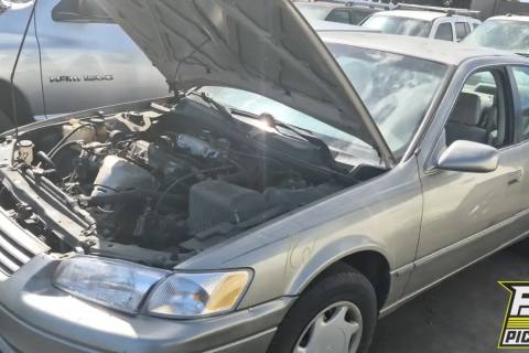 Photo of 1998 Toyota Camry