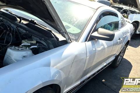 Photo of 2005 Ford Mustang