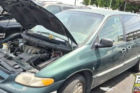 Photo of 1996 Dodge Grand Caravan