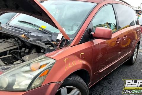 Photo of 2005 Nissan Quest