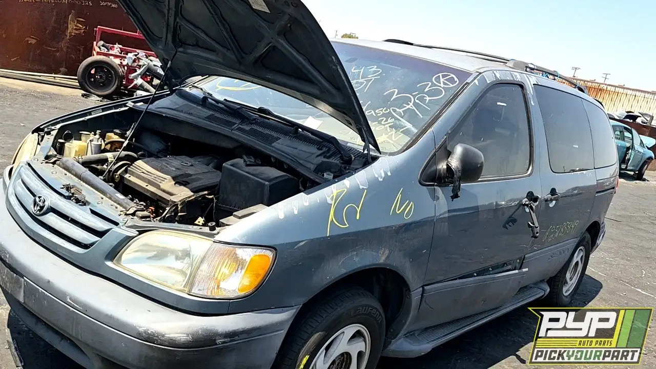 Photo of 2001 Toyota Sienna