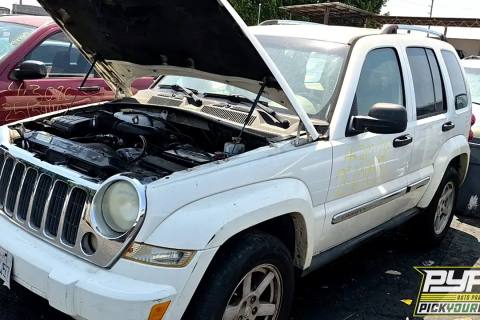 Photo of 2005 Jeep Liberty