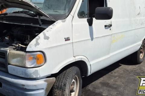 Photo of 1995 Dodge B3500