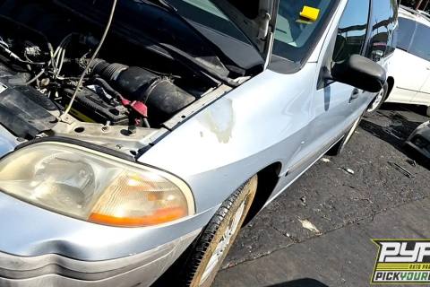 Photo of 2000 Ford Windstar