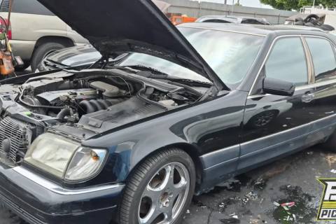 Photo of 1998 Mercedes-Benz S320