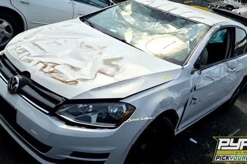 Photo of 2015 Volkswagen Golf