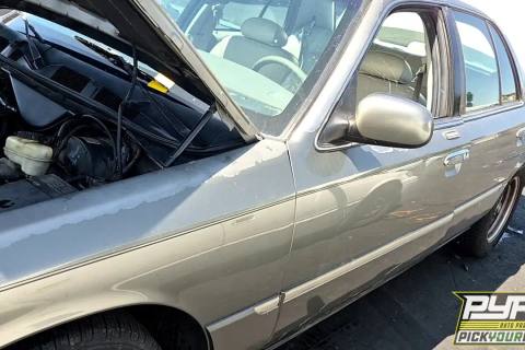 Photo of 2001 Mercury Grand Marquis