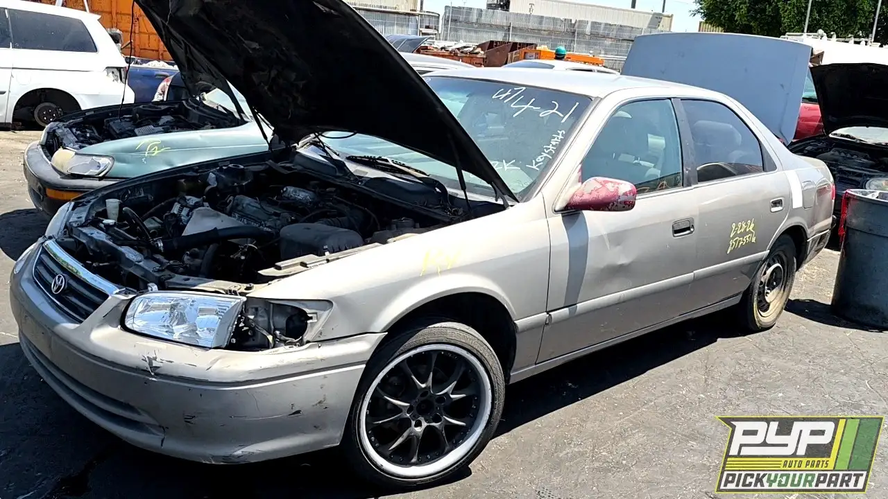 Photo of 2000 Toyota Camry