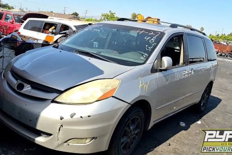 Photo of 2006 Toyota Sienna