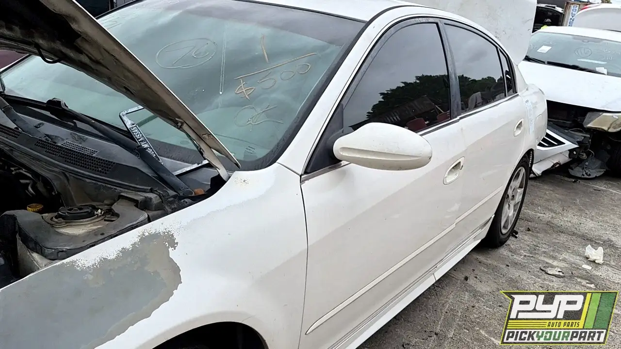 Photo of 2005 Nissan Altima