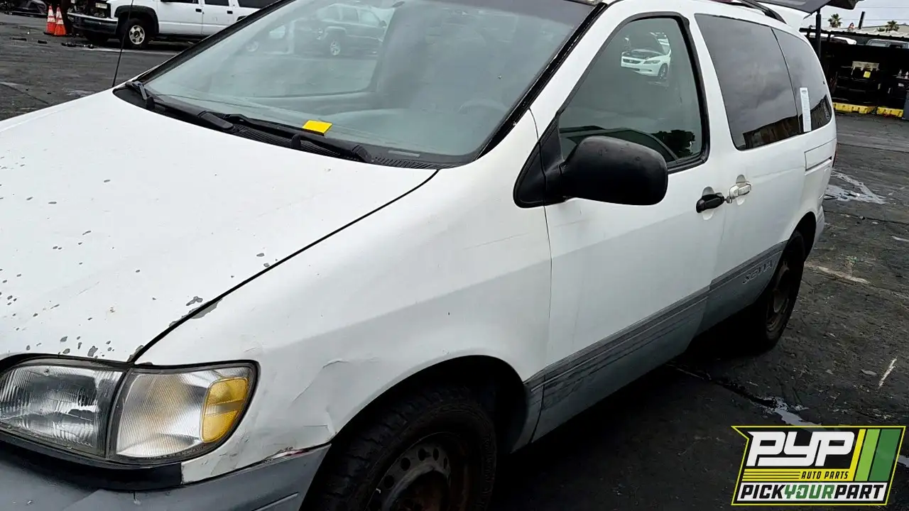 Photo of 2000 Toyota Sienna