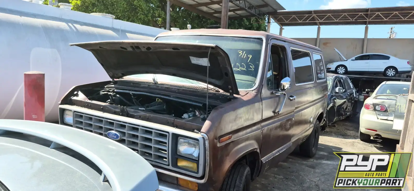 Photo of 1979 Ford E-100 Econoline